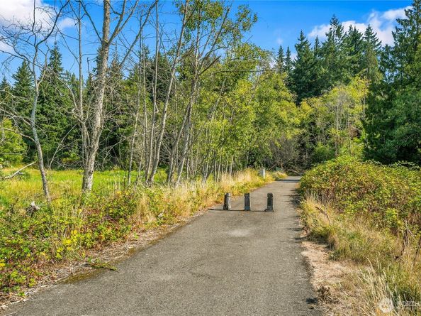 12701 NE 9th Place D206, Bellevue WA 98005