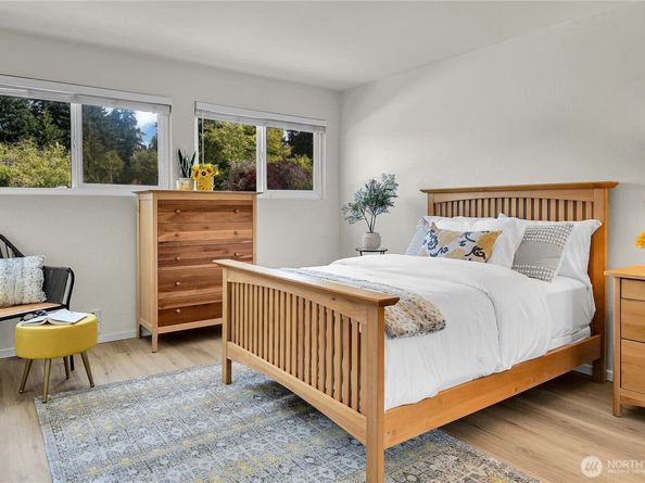 12701 NE 9th Place D206, Bellevue WA 98005