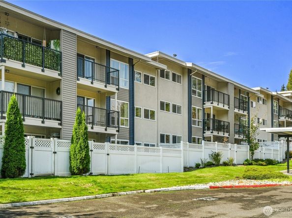 12701 NE 9th Place D206, Bellevue WA 98005