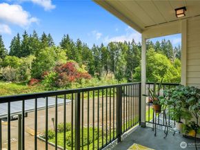 12701 NE 9th Place D206, Bellevue WA 98005