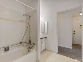 4802 S 187th Place A106, SeaTac WA 98188