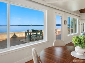 10843 Point Vashon Drive SW, Vashon WA 98070