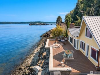 10843 Point Vashon Drive SW