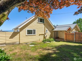 10843 Point Vashon Drive SW, Vashon WA 98070