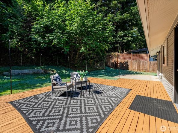 17311 NE 156th Street, Woodinville WA 98072