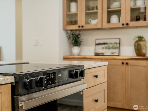 17311 NE 156th Street, Woodinville WA 98072