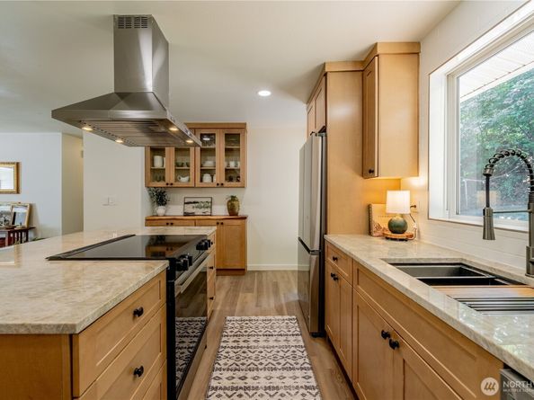 17311 NE 156th Street, Woodinville WA 98072