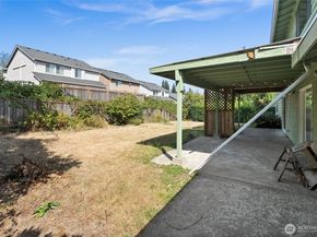 3868 Pinecone Drive E, Bremerton WA 98310