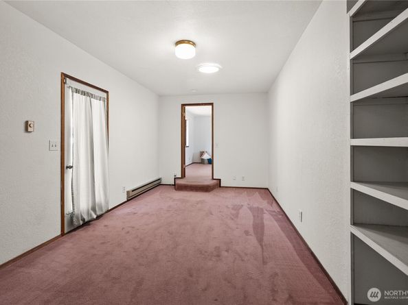 3868 Pinecone Drive E, Bremerton WA 98310