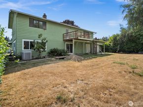 3868 Pinecone Drive E, Bremerton WA 98310