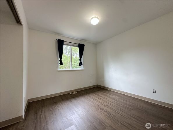 4008 NE 57th Street, Seattle WA 98105