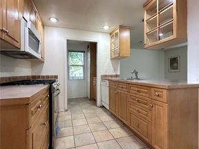 4008 NE 57th Street, Seattle WA 98105