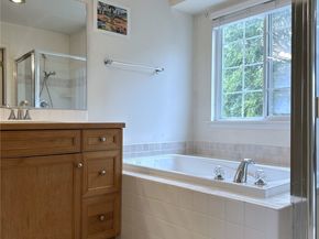 4008 NE 57th Street, Seattle WA 98105
