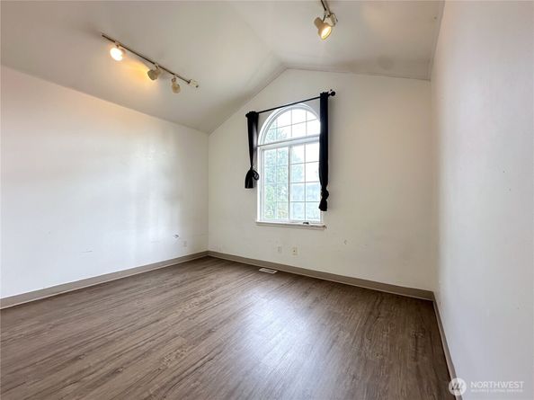 4008 NE 57th Street, Seattle WA 98105