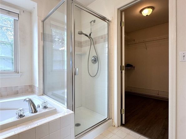 4008 NE 57th Street, Seattle WA 98105