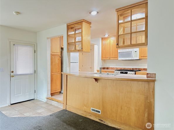 4008 NE 57th Street, Seattle WA 98105