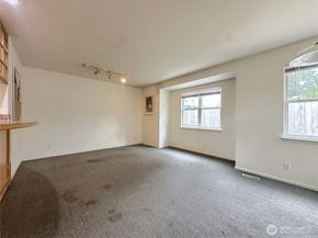 4008 NE 57th Street, Seattle WA 98105