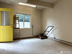 4008 NE 57th Street, Seattle WA 98105