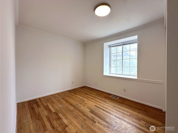 4008 NE 57th Street, Seattle WA 98105