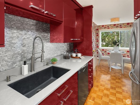 2501 Canterbury Lane E 316, Seattle WA 98112