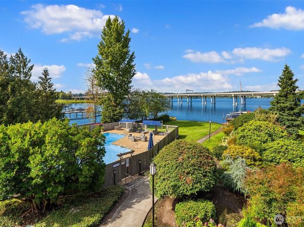 2501 Canterbury Lane E 316, Seattle WA 98112