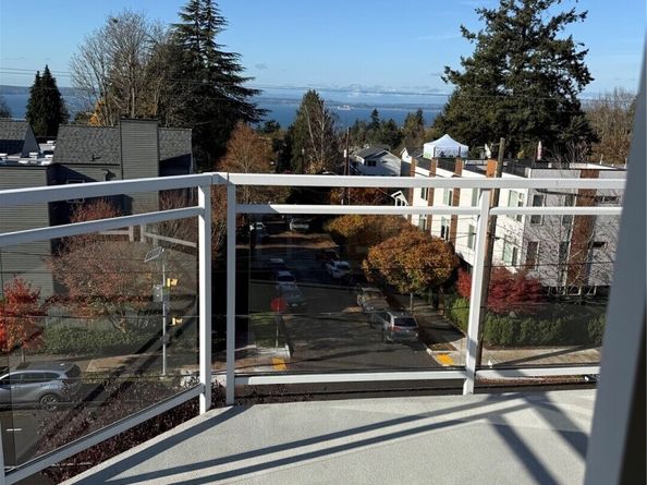 6920 California Avenue SW 45, Seattle WA 98136