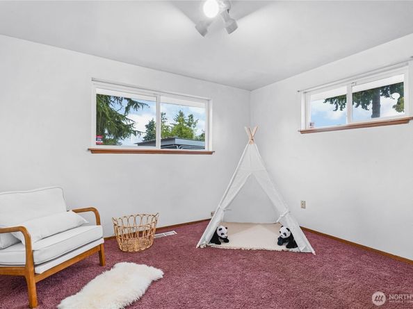 6013 S 118th Place, Seattle WA 98178