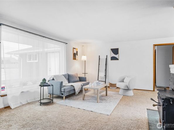 6013 S 118th Place, Seattle WA 98178