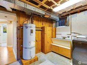 9111 40th Avenue SW, Seattle WA 98136