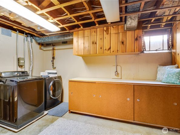 9111 40th Avenue SW, Seattle WA 98136