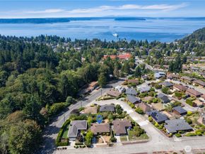 9111 40th Avenue SW, Seattle WA 98136