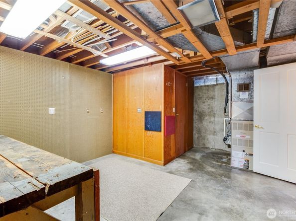 9111 40th Avenue SW, Seattle WA 98136
