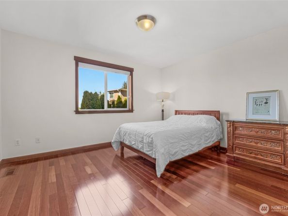 2126 W Mukilteo Boulevard, Everett WA 98203