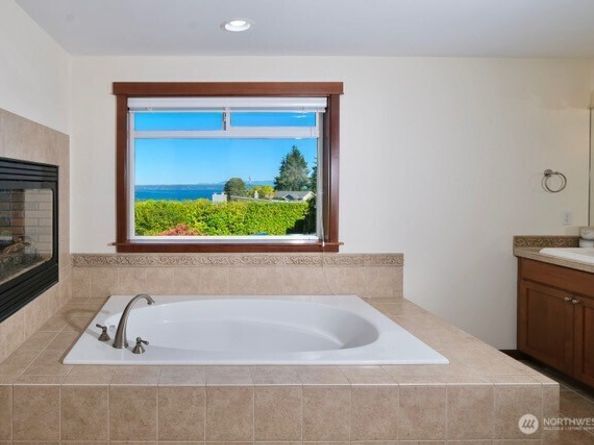 2126 W Mukilteo Boulevard, Everett WA 98203