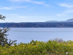 2126 W Mukilteo Boulevard, Everett WA 98203