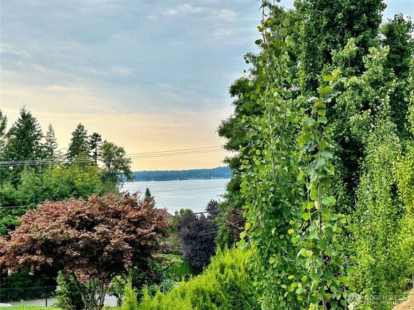 1228 113th Avenue SE, Lake Stevens WA 98258