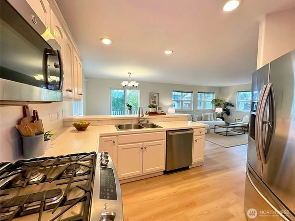 1228 113th Avenue SE, Lake Stevens WA 98258