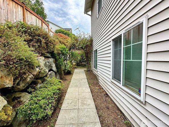 1228 113th Avenue SE, Lake Stevens WA 98258