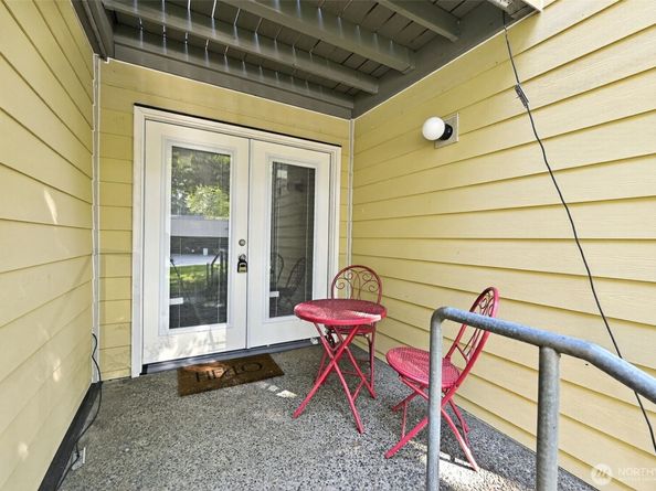 6440 139th Avenue NE 8, Redmond WA 98052