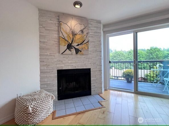 15809 Waynita Way NE G302, Bothell WA 98011