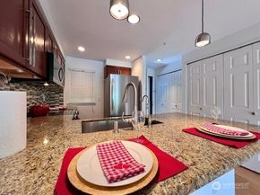 15809 Waynita Way NE G302, Bothell WA 98011