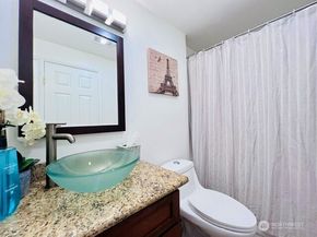 15809 Waynita Way NE G302, Bothell WA 98011