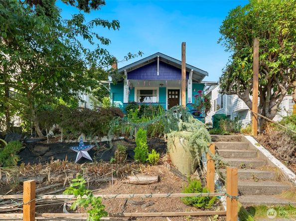 4055 Latona Avenue NE, Seattle WA 98105