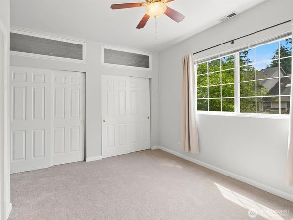 8629 240th Street SW B4, Edmonds WA 98026