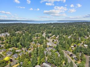 8629 240th Street SW B4, Edmonds WA 98026