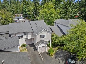8629 240th Street SW B4, Edmonds WA 98026