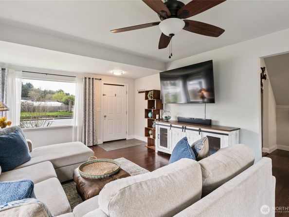 11 R Street SE, Auburn WA 98002