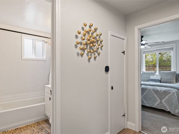 11 R Street SE, Auburn WA 98002