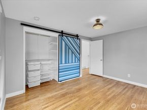 4816 SW Alaska Street, Seattle WA 98116