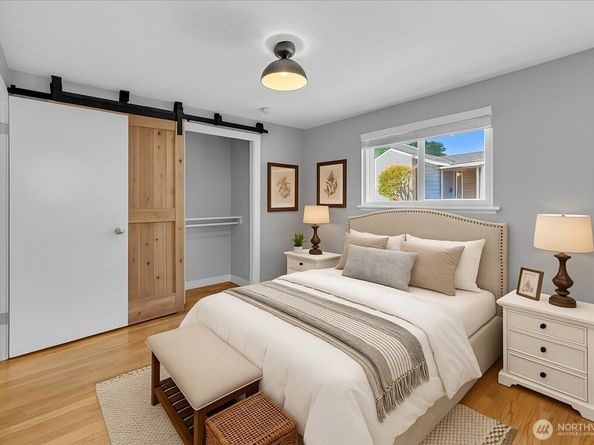 4816 SW Alaska Street, Seattle WA 98116